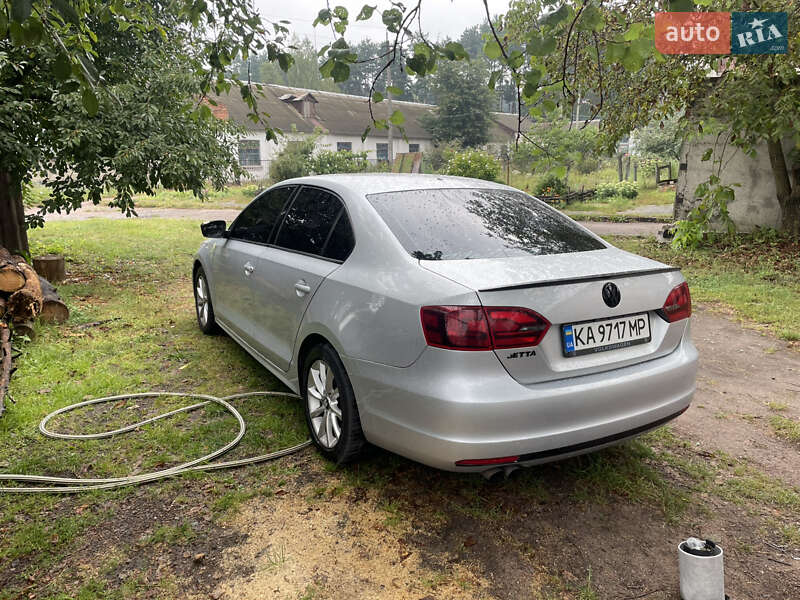 Седан Volkswagen Jetta 2010 в Киеве