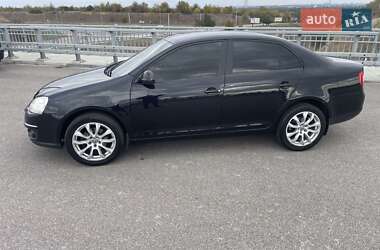 Седан Volkswagen Jetta 2008 в 
