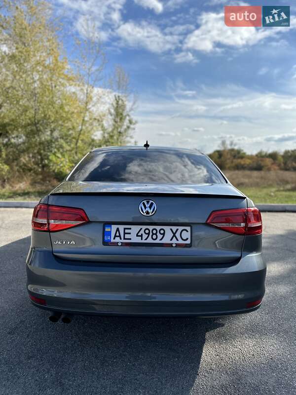 Седан Volkswagen Jetta 2015 в Каменском