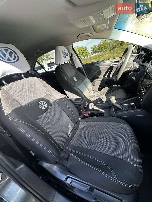 Седан Volkswagen Jetta 2015 в Каменском