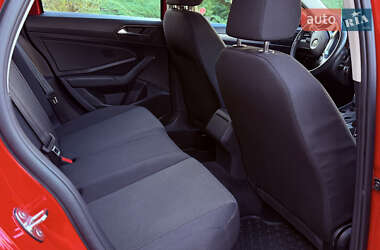 Седан Volkswagen Jetta 2020 в 