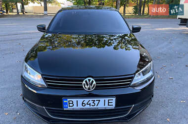 Седан Volkswagen Jetta 2011 в 