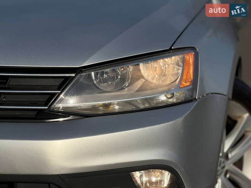 Седан Volkswagen Jetta 2015 в Кривом Роге