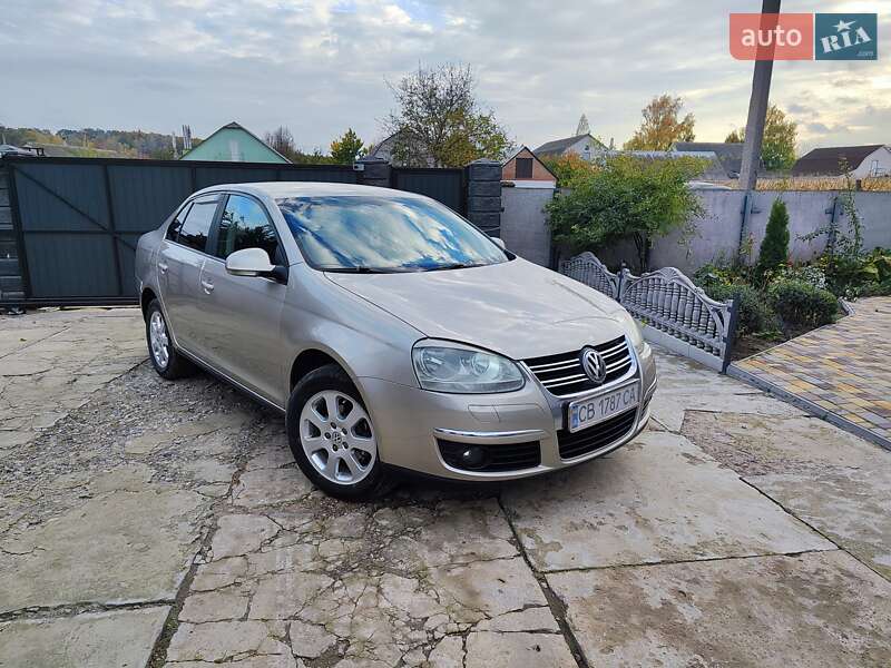 Седан Volkswagen Jetta 2008 в 