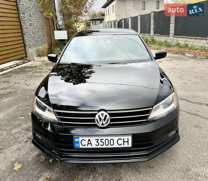 Седан Volkswagen Jetta 2015 в Києві фото 4 Седан Volkswagen Jetta 2015 в Києві