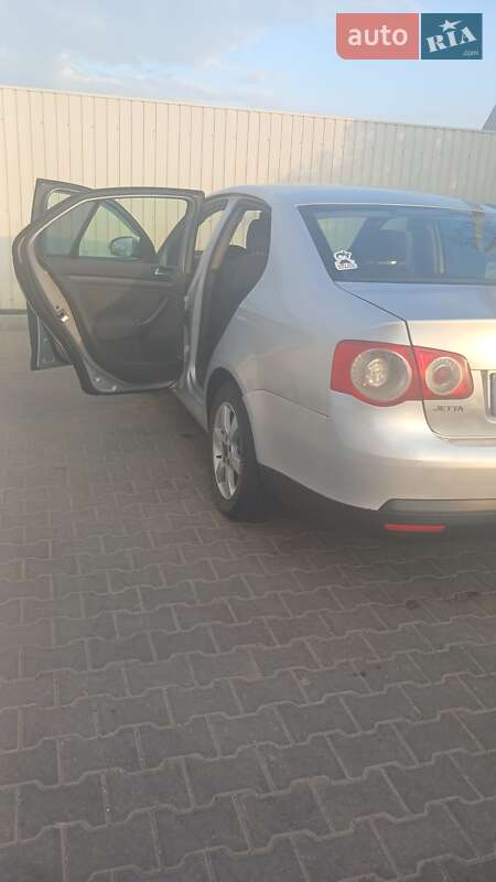 Седан Volkswagen Jetta 2006 в Одессе