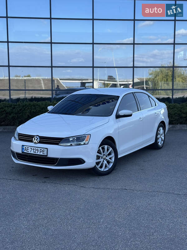 Седан Volkswagen Jetta 2013 в Дніпрі фото 2 Седан Volkswagen Jetta 2013 в Дніпрі
