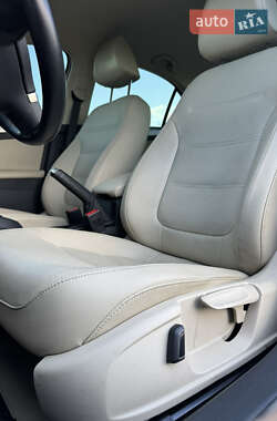 Седан Volkswagen Jetta 2013 в  фото 33 Седан Volkswagen Jetta 2013 в