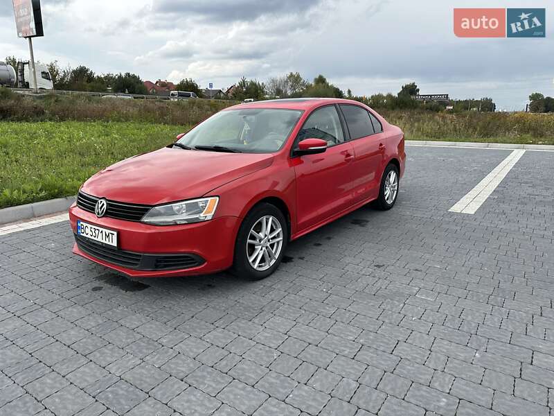 Седан Volkswagen Jetta 2011 в Львове