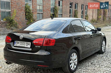 Седан Volkswagen Jetta 2012 в 
