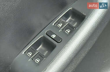 Седан Volkswagen Jetta 2012 в 