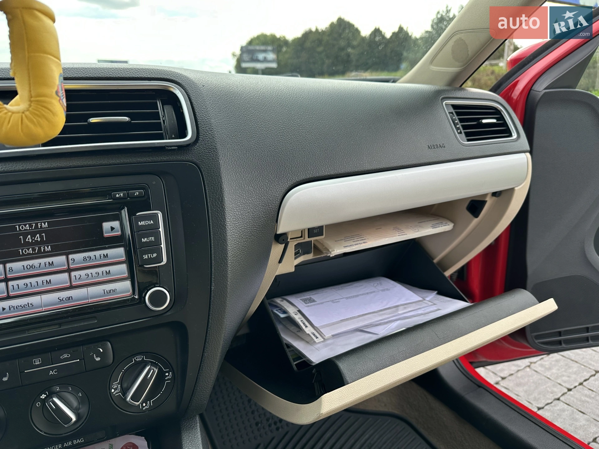 2011 Volkswagen Jetta - мініатюра 21