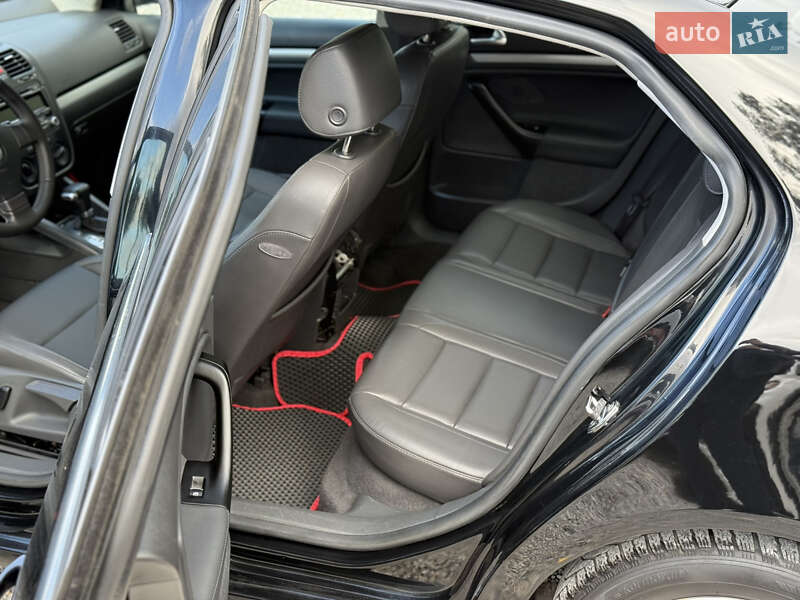 Седан Volkswagen Jetta 2006 в Новомосковске фото 17 Седан Volkswagen Jetta 2006 в Новомосковске