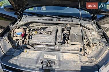 Седан Volkswagen Jetta 2017 в 