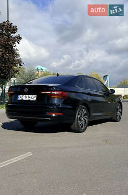Седан Volkswagen Jetta 2018 в  фото 4 Седан Volkswagen Jetta 2018 в