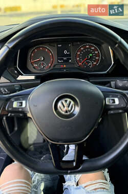 Седан Volkswagen Jetta 2018 в  фото 12 Седан Volkswagen Jetta 2018 в