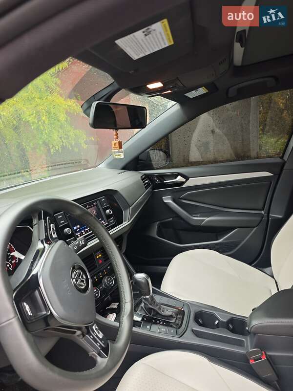 Седан Volkswagen Jetta 2019 в Ромнах фото 13 Седан Volkswagen Jetta 2019 в Ромнах