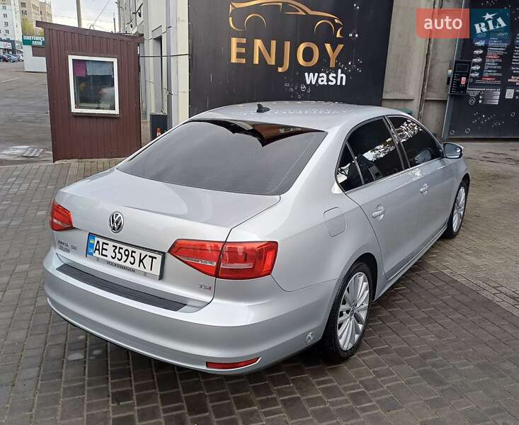 Седан Volkswagen Jetta 2015 в Днепре фото 10 Седан Volkswagen Jetta 2015 в Днепре