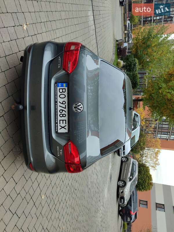 Седан Volkswagen Jetta 2012 в Ивано-Франковске