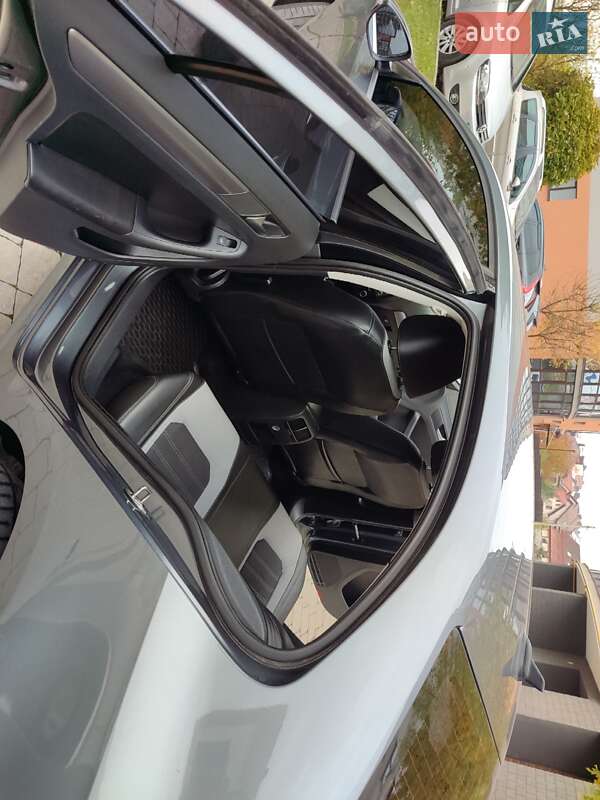 Седан Volkswagen Jetta 2012 в Ивано-Франковске