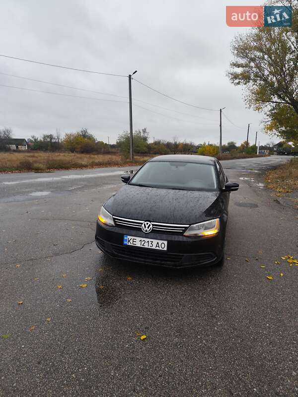 Седан Volkswagen Jetta 2013 в Днепре