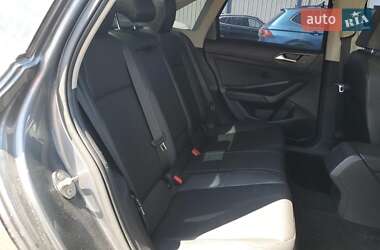 Седан Volkswagen Jetta 2019 в  фото 10 Седан Volkswagen Jetta 2019 в