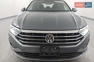 Седан Volkswagen Jetta 2021 в 