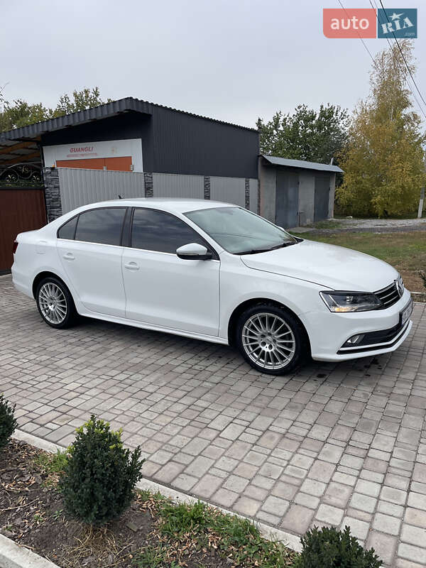 Седан Volkswagen Jetta 2016 в Магдалинівці фото 5 Седан Volkswagen Jetta 2016 в Магдалинівці