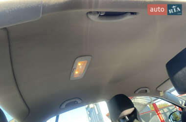 Седан Volkswagen Jetta 2005 в  фото 19 Седан Volkswagen Jetta 2005 в
