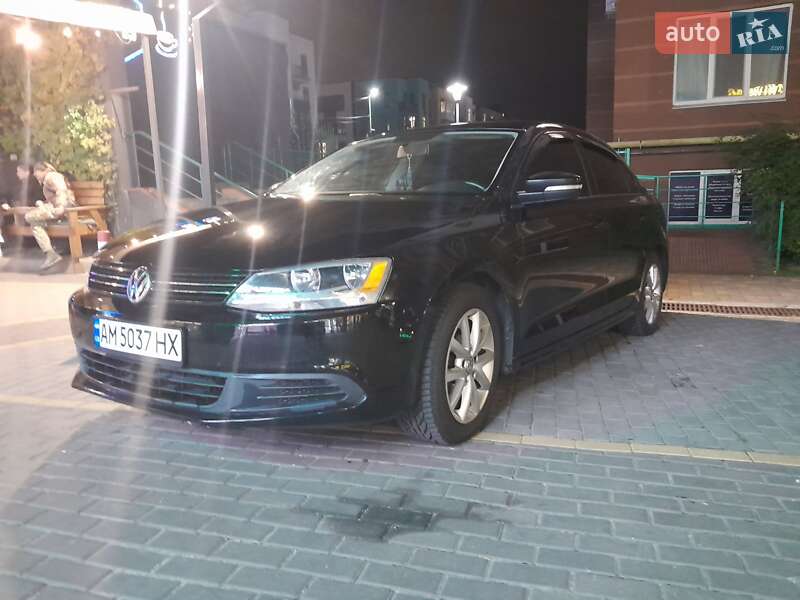 Седан Volkswagen Jetta 2011 в Києві фото 6 Седан Volkswagen Jetta 2011 в Києві