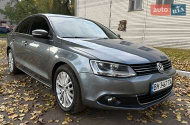 Седан Volkswagen Jetta 2013 в Киеве