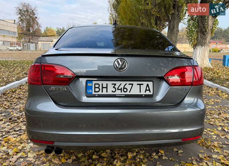 Седан Volkswagen Jetta 2013 в Киеве фото 6 Седан Volkswagen Jetta 2013 в Киеве