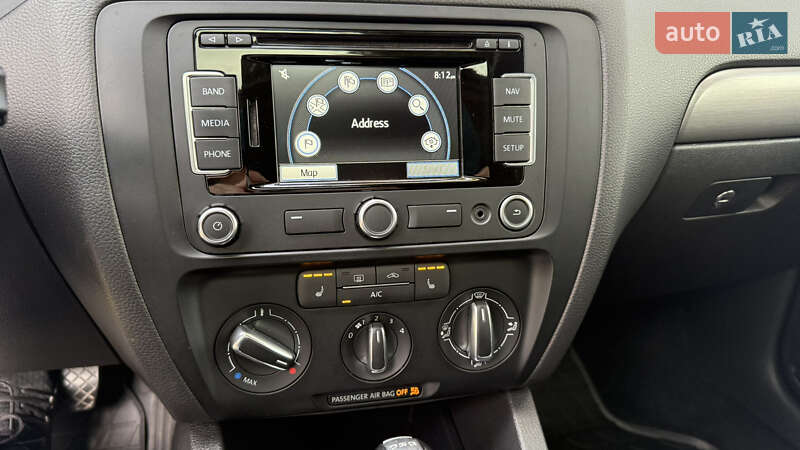 Седан Volkswagen Jetta 2013 в Киеве фото 27 Седан Volkswagen Jetta 2013 в Киеве