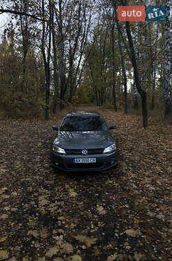 Седан Volkswagen Jetta 2014 в Харькове