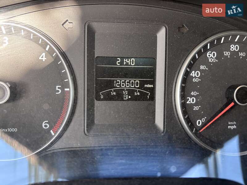 Седан Volkswagen Jetta 2012 в Днепре