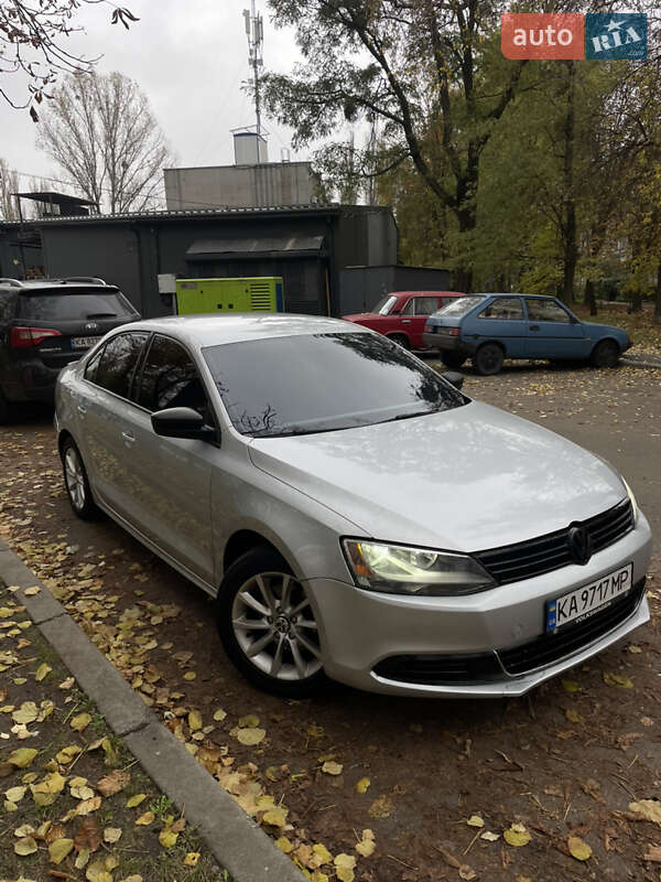Седан Volkswagen Jetta 2010 в Киеве фото 5 Седан Volkswagen Jetta 2010 в Киеве