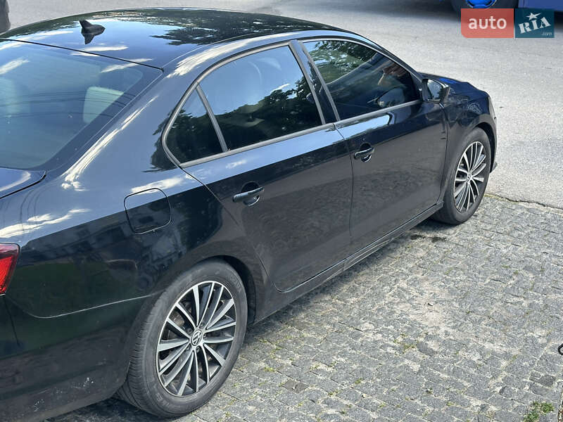 Седан Volkswagen Jetta 2015 в Ужгороді фото 3 Седан Volkswagen Jetta 2015 в Ужгороді