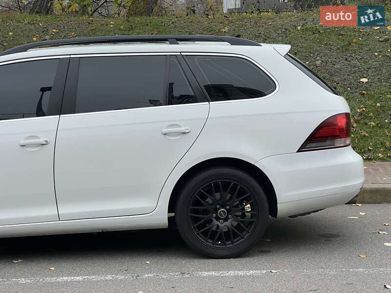 Универсал Volkswagen Jetta 2012 в Киеве