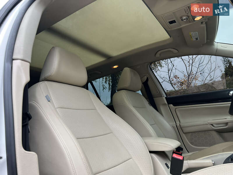 Универсал Volkswagen Jetta 2012 в Киеве