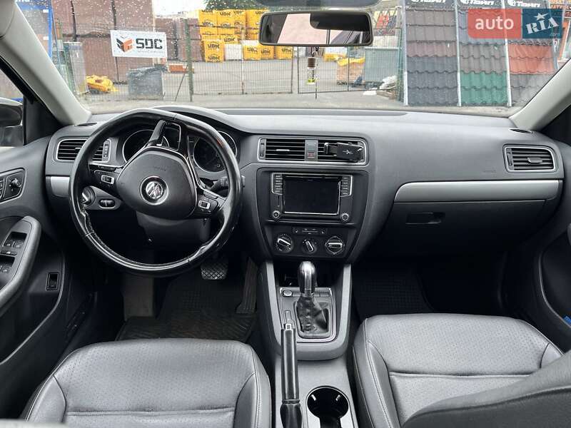 Седан Volkswagen Jetta 2017 в Днепре фото 15 Седан Volkswagen Jetta 2017 в Днепре