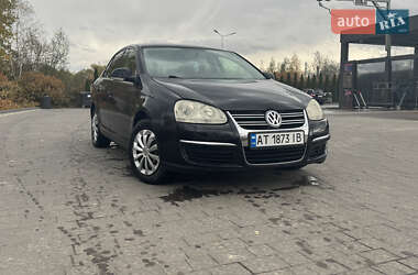 Седан Volkswagen Jetta 2006 в Надворной