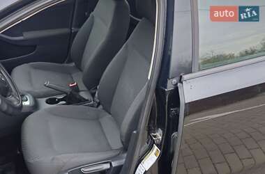 Седан Volkswagen Jetta 2011 в 