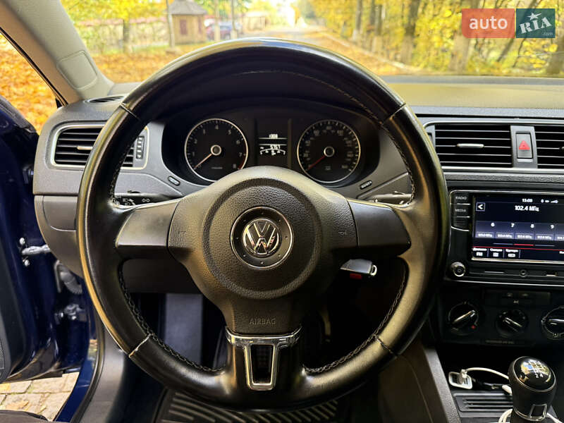 Седан Volkswagen Jetta 2014 в Черновцах фото 37 Седан Volkswagen Jetta 2014 в Черновцах