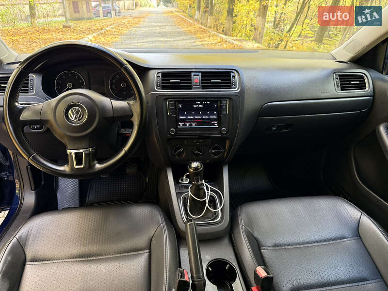 Седан Volkswagen Jetta 2014 в Черновцах фото 41 Седан Volkswagen Jetta 2014 в Черновцах
