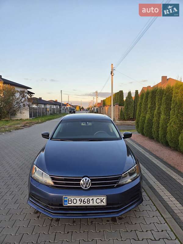 Седан Volkswagen Jetta 2015 в Луцке фото Седан Volkswagen Jetta 2015 в Луцке