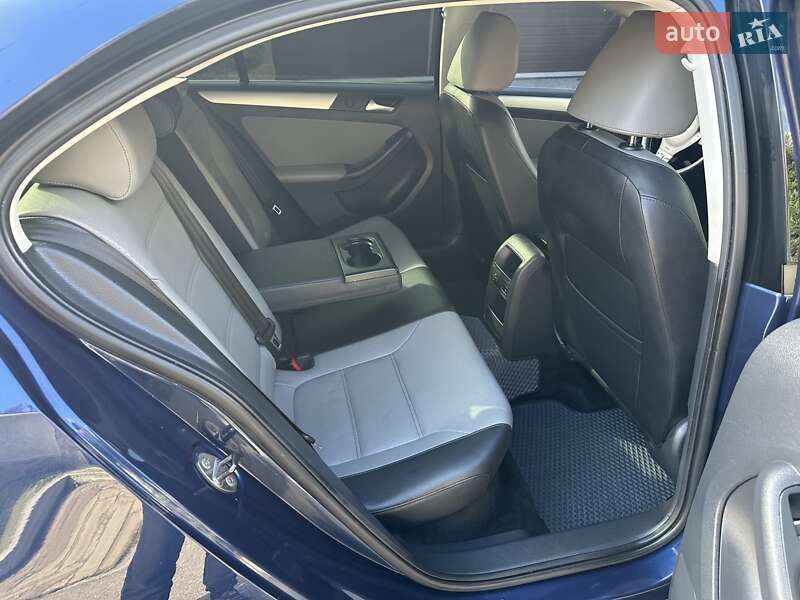 Седан Volkswagen Jetta 2013 в Одесі фото 8 Седан Volkswagen Jetta 2013 в Одесі