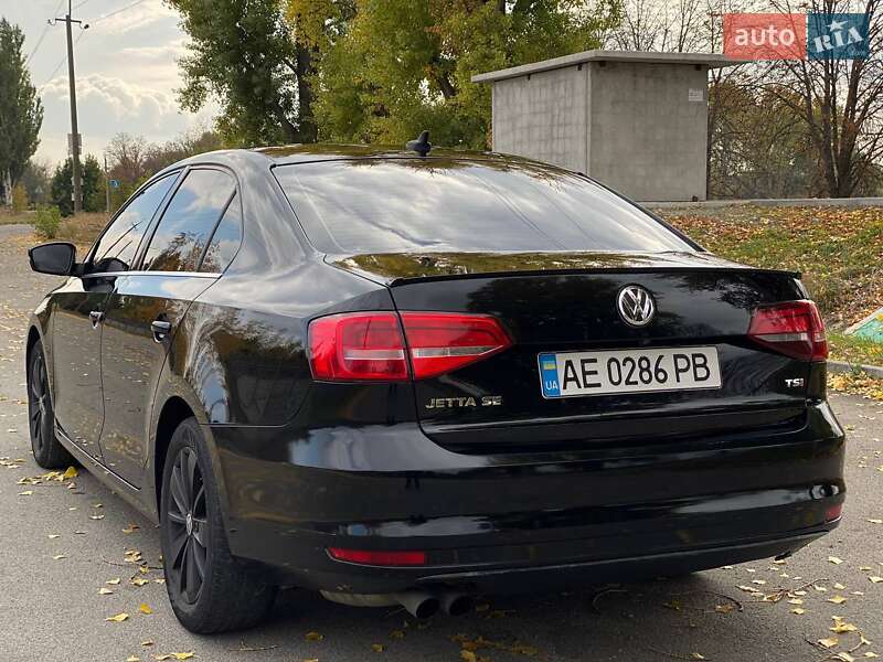 Седан Volkswagen Jetta 2016 в Днепре