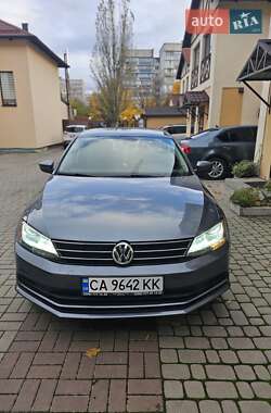 Седан Volkswagen Jetta 2016 в Черкассах
