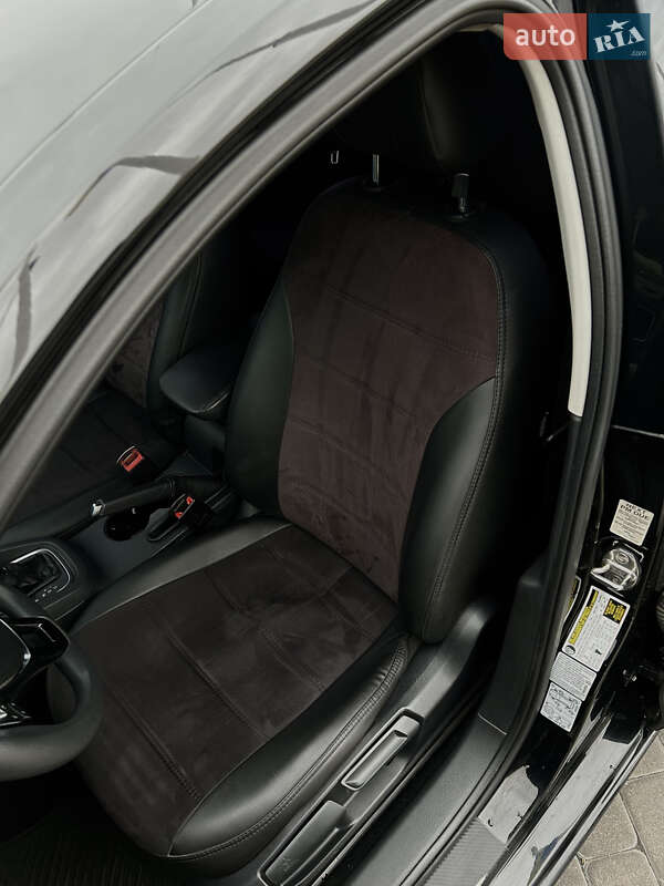 Седан Volkswagen Jetta 2014 в Днепре фото 18 Седан Volkswagen Jetta 2014 в Днепре