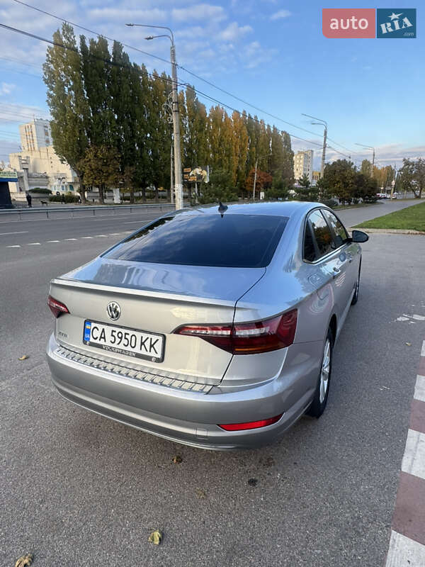 Седан Volkswagen Jetta 2019 в Черкассах